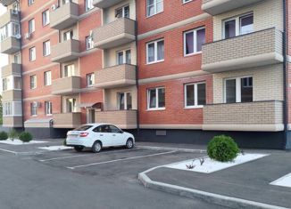 Продается 2-комнатная квартира, 28 м2, поселок городского типа Черноморский, улица Крупской, 10