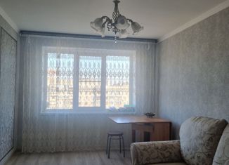 Продам трехкомнатную квартиру, 65 м2, Магнитогорск, улица Ворошилова, 14