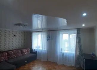 Двухкомнатная квартира на продажу, 67.8 м2, посёлок городского типа Чишмы, улица Кирова, 54
