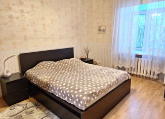 Продам трехкомнатную квартиру, 84.8 м2, Мурманск, проспект Ленина, 31