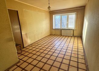 Продам 1-ком. квартиру, 30.9 м2, Волжский, улица Энгельса, 22