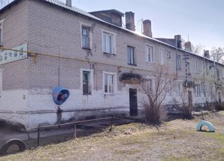 Продается трехкомнатная квартира, 51.1 м2, поселок Черницк, улица Новостройка, 2