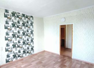 Продажа 3-ком. квартиры, 64 м2, Сарапул, Школьная улица, 2