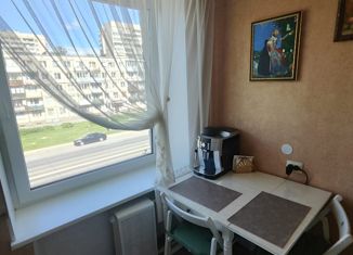 Продам 2-ком. квартиру, 43.5 м2, Санкт-Петербург, улица Ленсовета, 83, улица Ленсовета