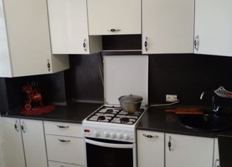 Продажа однокомнатной квартиры, 35 м2, поселок городского типа Кугеси, улица Карла Маркса, 112