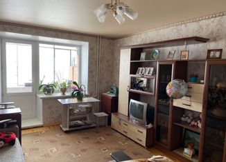 Продаю 3-комнатную квартиру, 57.6 м2, посёлок городского типа Первомайский, улица Нечепуренко, 44