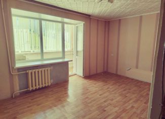 Продается 3-ком. квартира, 55 м2, Учалы, улица Ленина, 18