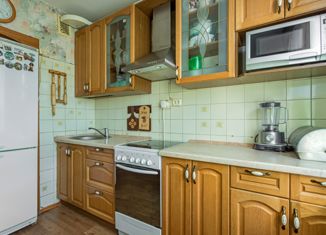 Продам 3-комнатную квартиру, 64 м2, Москва, Стройковская улица, 2, Стройковская улица