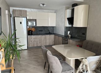 Продам двухкомнатную квартиру, 65 м2, Самара, Гаражная улица, 7, метро Гагаринская