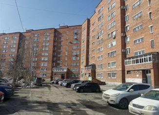 Продается 2-комнатная квартира, 49.6 м2, Прокопьевск, улица Жолтовского, 3