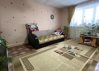 Продам трехкомнатную квартиру, 72.2 м2, посёлок Ува, улица Чапаева, 34