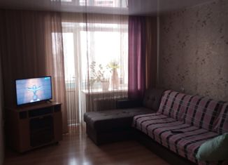 Продажа 2-комнатной квартиры, 45.2 м2, Глазов, улица Карла Маркса, 3