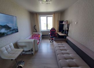 Продаю комнату, 63 м2, Екатеринбург, улица Академика Бардина, 39