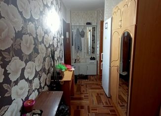 Продам 2-комнатную квартиру, 42 м2, Элиста, 4-й микрорайон, 10, 4-й микрорайон