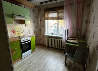 Продаю 2-ком. квартиру, 46 м2, Северобайкальск, проспект 60 лет СССР, 24