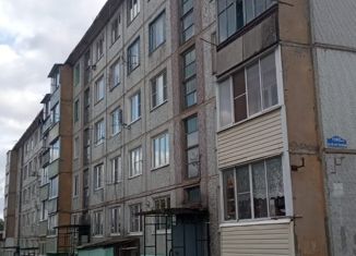 Двухкомнатная квартира на продажу, 51.7 м2, поселок городского типа Одоев, улица 50 лет Октября, 110к2
