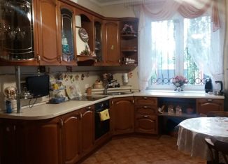 Дом на продажу, 180 м2, Сарапул, улица Горького, 100