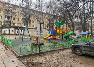 Двухкомнатная квартира на продажу, 49.7 м2, Симферополь, улица Дмитрия Ульянова, 18, Центральный район