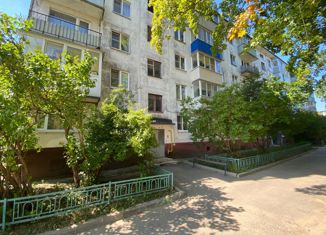 Продажа 2-комнатной квартиры, 43.8 м2, Чехов, улица Маркова, 3