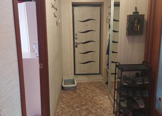 Продам трехкомнатную квартиру, 58.5 м2, Боровичи, Сушанская улица, 15