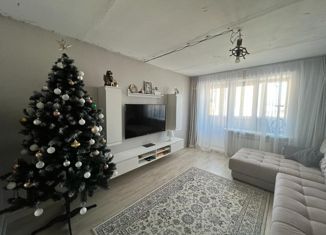 Продается трехкомнатная квартира, 63.8 м2, посёлок городского типа Новозавидовский, Фабричная улица, 28