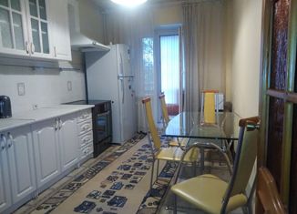 Сдача в аренду 3-ком. квартиры, 92 м2, Томск, Киевская улица, 15