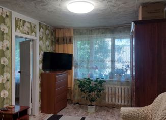 Продам 2-комнатную квартиру, 45 м2, Большой Камень, улица Аллея Труда, 20