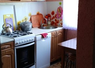 Продаю двухкомнатную квартиру, 33 м2, Гулькевичи, улица Лермонтова, 21