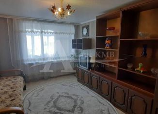 Продаю 3-ком. квартиру, 62 м2, село Краснокумское, улица Кирова, 37А