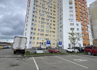 Продам квартиру студию, 31.6 м2, Ставрополь, улица Доваторцев, 77к3, микрорайон № 33