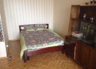 Продаю 1-ком. квартиру, 39 м2, Москва, улица Академика Челомея, 10, метро Воронцовская