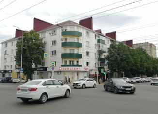 Продам 2-комнатную квартиру, 45 м2, Адыгея, Краснооктябрьская улица, 30