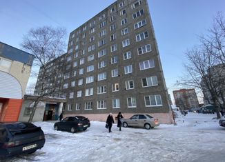 Продам 1-ком. квартиру, 30.8 м2, Ростов, 1-й микрорайон, 4А