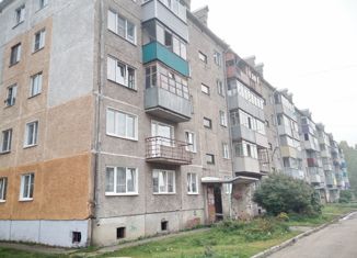 Продажа 2-комнатной квартиры, 44.3 м2, Мыски, улица Вахрушева, 25