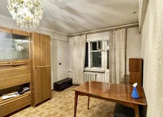 Продам 3-ком. квартиру, 53.8 м2, Северск, Коммунистический проспект, 84