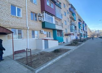 Продажа 2-ком. квартиры, 39 м2, Элиста, 3-й микрорайон, 3-й микрорайон, 24