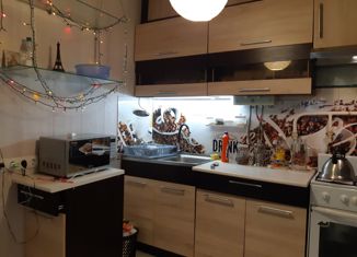 Продаю 2-комнатную квартиру, 42 м2, Нижний Новгород, улица Паскаля, 25, улица Паскаля