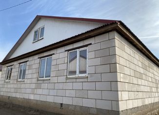 Дом на продажу, 105.9 м2, поселок городского типа Володарский, улица Тюрина
