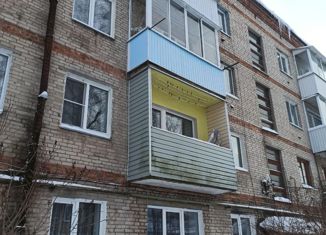 Продается двухкомнатная квартира, 43 м2, поселок городского типа Голынки, Коммунистическая улица, 2
