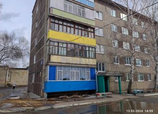 Двухкомнатная квартира на продажу, 36 м2, Хакасия, микрорайон Комсомольский, 61