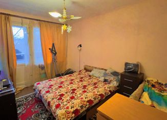 Продаю 2-комнатную квартиру, 55.3 м2, посёлок городского типа Гаспра, Риекская улица, 2/1