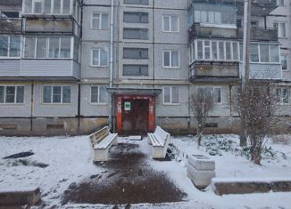 Продается двухкомнатная квартира, 44.4 м2, Ленинградская область, Лужская улица, 4