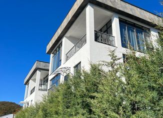 Продаю дом, 300 м2, посёлок городского типа Дагомыс