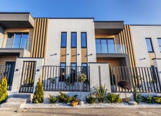 Продажа таунхауса, 130 м2, посёлок городского типа Сириус, улица Крамского