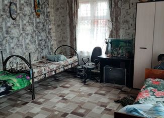 Продам 2-ком. квартиру, 41 м2, Соль-Илецк, Саратовская улица, 122