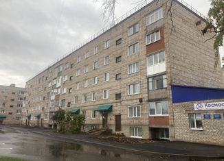 Продается двухкомнатная квартира, 49.4 м2, Бирск, улица 8 Марта, 38