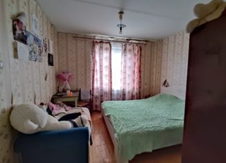 Продам 3-комнатную квартиру, 63 м2, посёлок городского типа Приволжский, Молодёжная улица, 4
