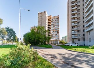 Продажа комнаты, 228.9 м2, Санкт-Петербург, проспект Маршала Жукова, 22, метро Автово