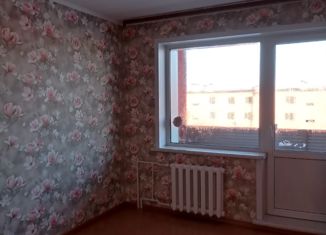 Продаю 2-комнатную квартиру, 50 м2, поселок городского типа Промышленная, Коммунистическая улица, 7