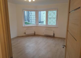 Продам 1-ком. квартиру, 39 м2, Москва, улица Дмитрия Ульянова, 27к1, метро Академическая